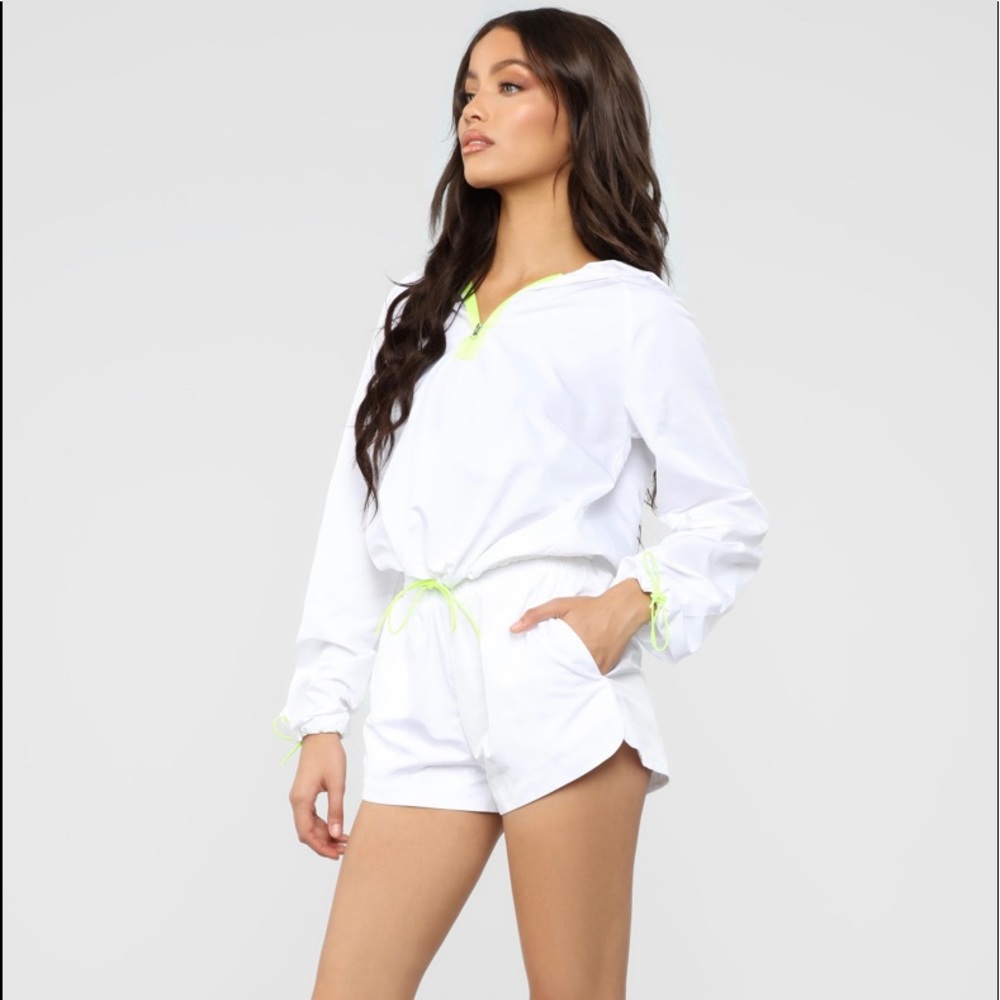 [SALE] Love These Vibes Short Set White/Lime SZMed - Picture 2 of 8